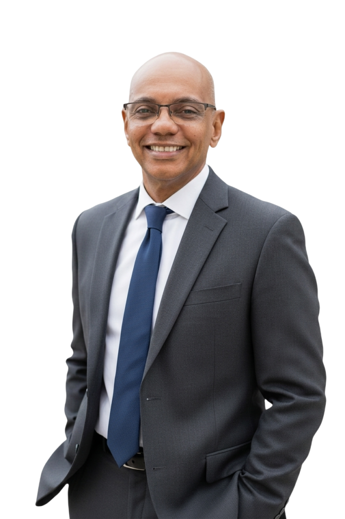 paulo com mãos no bolso